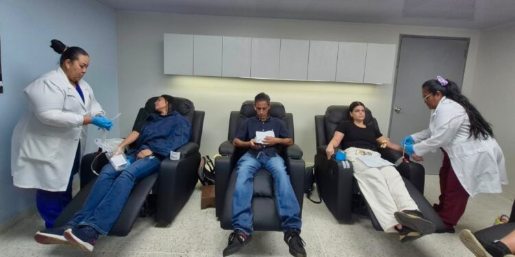 ¡Una gota de Humanidad!  Más de 200 zulianos donaron sangre en apoyo a los afectados por los terremotos
