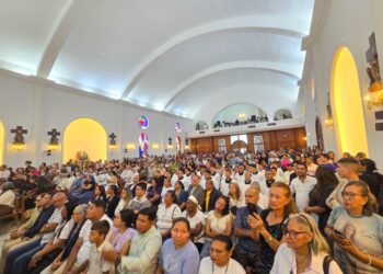 ​Feligreses elevan oraciones por víctimas de terremoto ¡Toma de posesión del nuevo Obispo de Cabimas!