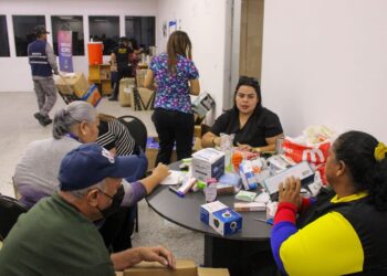 Comunidades marabinas concentran esfuerzos en la recolección de medicamentos e insumos para afectados por terremotos