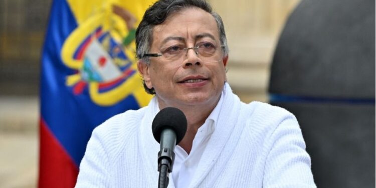 Gustavo Petro afirma que tiene pruebas de fraude electoral en Colombia