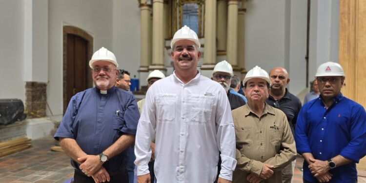 La Gobernación del Zulia inicia la sustitución y restauración del techo de la Catedral de Maracaibo