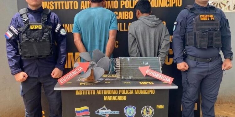 Polimaracaibo desarticula presunto grupo dedicado al hurto de comercios y captura a dos ciudadanos