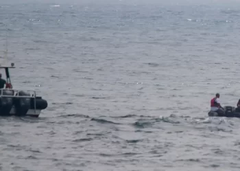 ¡Procedentes de Marruecos! Migrantes llegan a la ciudad española de Ceuta nadando (+Video)