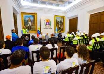 Aporte a la reconstrucción: Gobernación envía brigada técnica de 90 especialistas hacia La Guaira