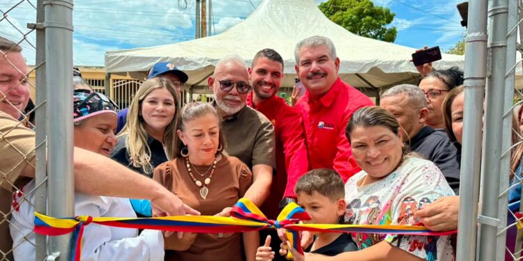 Gobierno Bolivariano entrega consultorio médico popular en la comuna Pedro El Grande, de El Marite