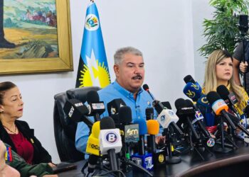 Autoridades regionales monitorean clima ante paso de onda tropical por el territorio venezolano