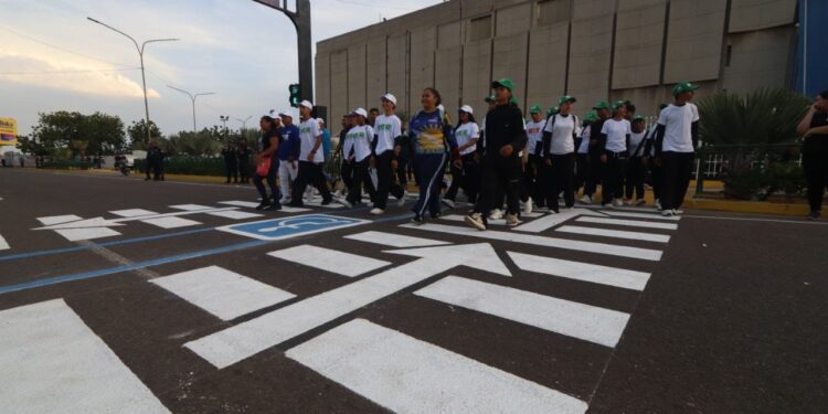 Paso peatonal de Galerías beneficia a 60 mil peatones‎