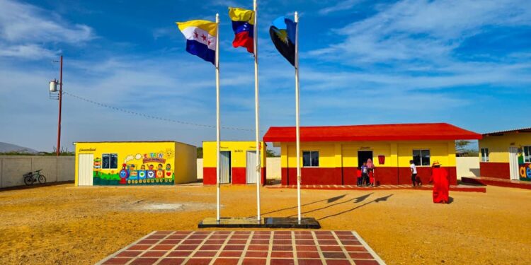 Gobernación entrega la Escuela «Ángel Enrique Arévalo»en la Alta Guajira, en el Día Internacional de los Pueblos Indígenas