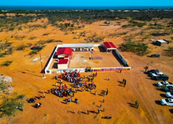 Gobernador Luis Caldera fortalece la educación en la frontera zuliana con tres escuelas para el pueblo wayuu