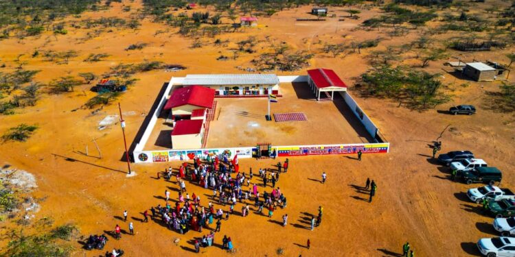 Gobernador Luis Caldera fortalece la educación en la frontera zuliana con tres escuelas para el pueblo wayuu