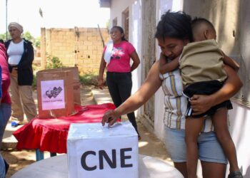 Renovación de vocerías legitima carácter constitucional del poder comunal