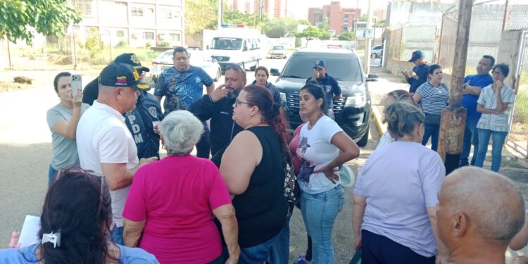 Gobierno Bolivariano restituye servicio eléctrico en Urb. Zapara I