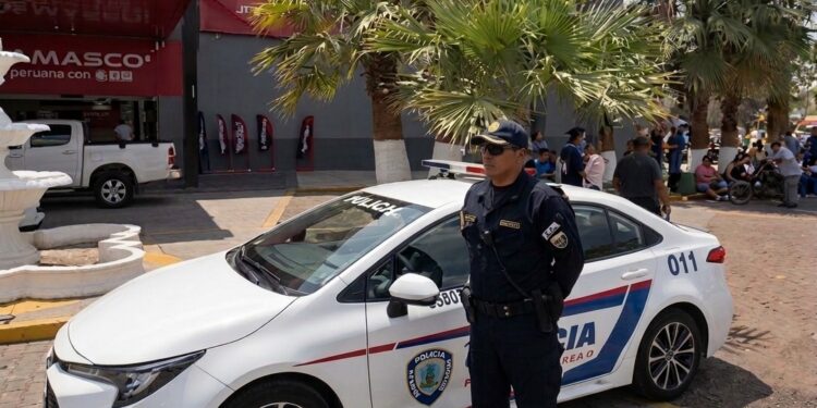 Alcaldía de Maracaibo garantiza seguridad y orden en grandes comercios de la ciudad