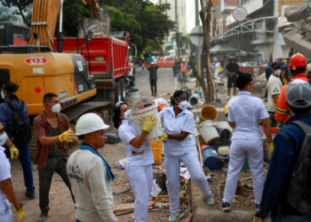 Aumenta a 281 cifra de fallecidos por terremoto de magnitud 7.4 en Colombia