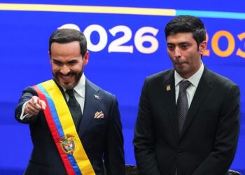 De la Espriella barre con cinco embajadores de la era Petro