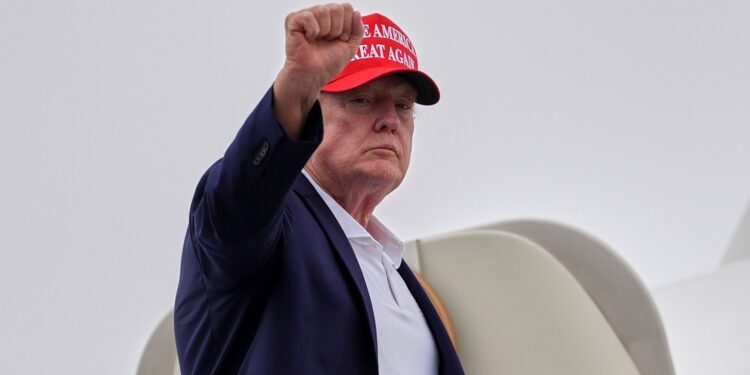 «Importante primer paso»: Trump elogia un acuerdo de defensa entre tres países