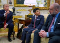 «Cállate, reportas noticias falsas»: Trump regaña y manda a callar a un reportero (VIDEO)