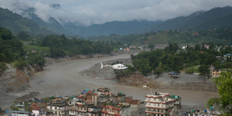 IMPACTANTE: Las imágenes satelitales que revelan la verdadera magnitud de la tragedia entre China y Nepal