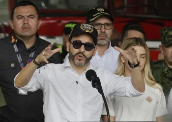 El presidente Abelardo de la Espriella ajusta a 289 la cifra de muertos por el terremoto en Colombia