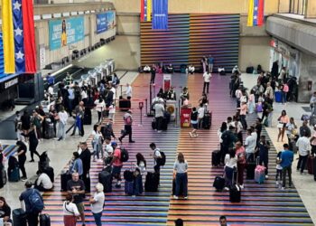 Aeropuerto de Maiquetía reanudará operaciones parcialmente las próximas semanas