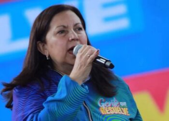 Carmen Meléndez señala despliegue de brigadas de seguridad en las 300 comunas de Caracas