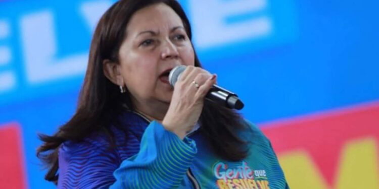 Carmen Meléndez señala despliegue de brigadas de seguridad en las 300 comunas de Caracas