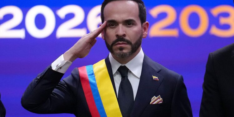 Juez ordena a De la Espriella ofrecer disculpas tras violar la neutralidad religiosa durante su acto de posesión