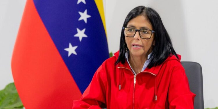 Delcy Rodríguez ordena activar Sistema de Protección Civil para atender lluvias en Caracas: esto dijo