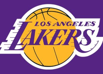 La familia Buss liquida sus últimas acciones de los Lakers