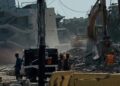 La GNB supervisa la limpieza de escombros en las zonas afectadas por los terremotos en La Guaira