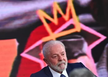 Lula dice que quiere conversar con Trump para decirle que no se meta en las elecciones de Brasil