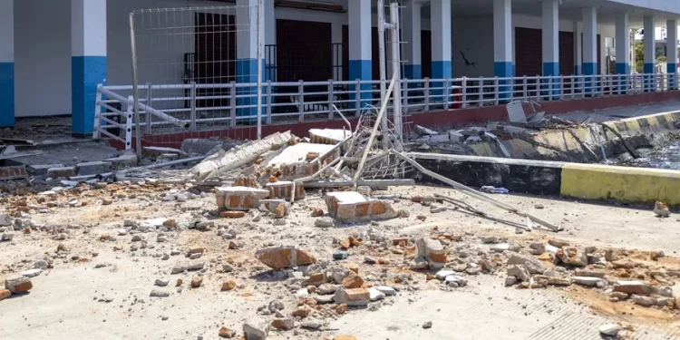 Indonesia eleva a 68 los muertos y a 213 los heridos tras el terremoto de Flores