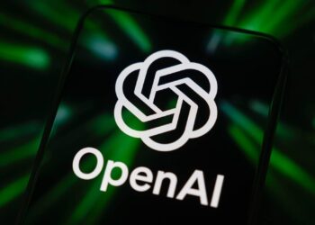 OpenAI junto a más de 100 entidades advierten sobre el aumento de ciberataques con IA