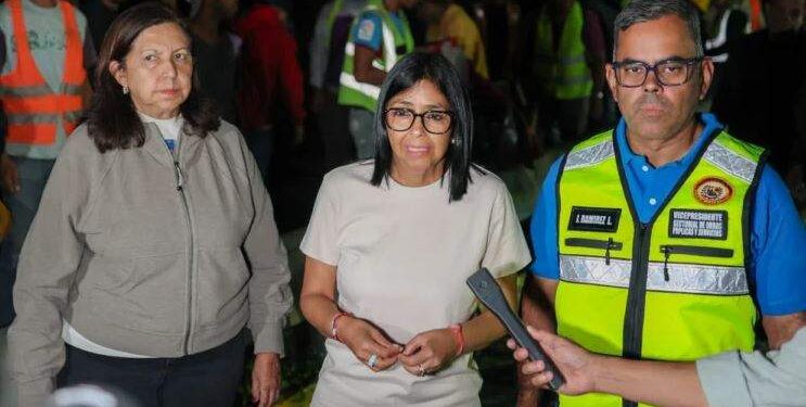 Despeje vial tras las lluvias cuenta con la supervisión de la presidenta Delcy Rodríguez