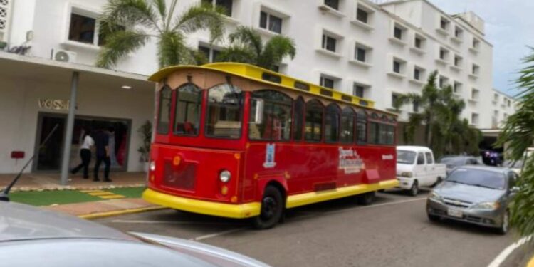 Tranvía de Maracaibo acompaña las festividades patronales de Santa Rosa de Lima