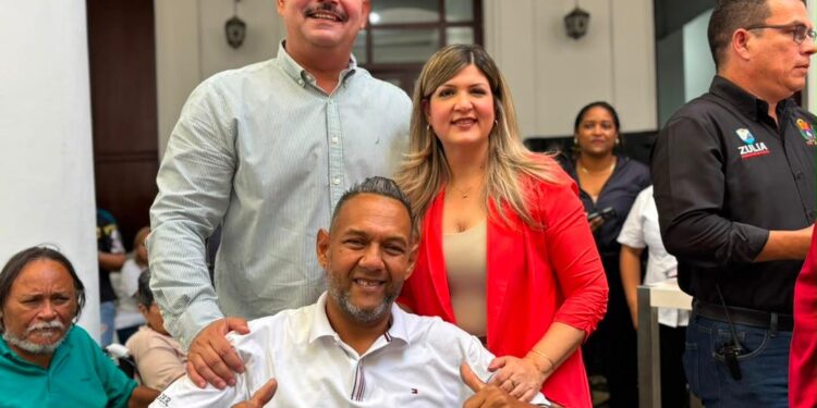 Gobernación realiza entrega de ayudas humanas a habitantes del Zulia