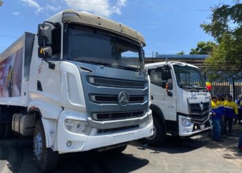 IMAU incorpora dos unidades más para la recolección de desechos y de contenedores de Maracaibo