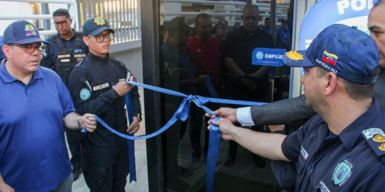 Mayor seguridad: Alcaldía de Maracaibo inauguró módulo policial en 5 de Julio con Delicias