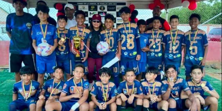 Guerreros de Cristo F.C. se titula campeón en dos categorías de la V Copa Vacacional “La Popular”