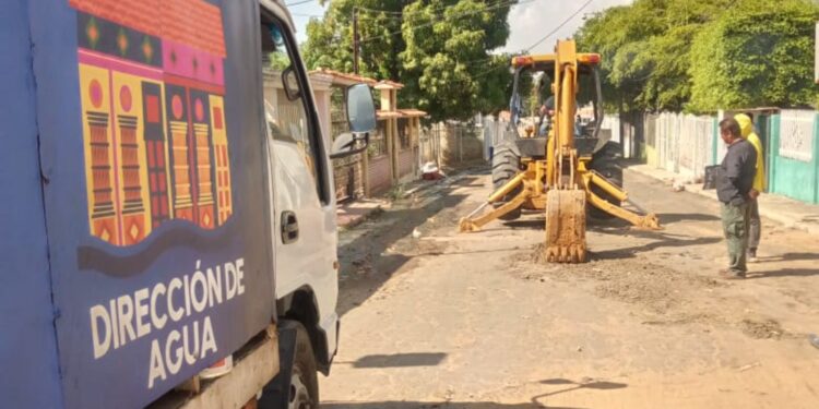 Alcaldía de Maracaibo solucionó daños en tuberías y colectores en tres sectores de la ciudad