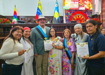 Gobernador Luis Caldera ratifica compromiso con los pueblos indígenas en sesión solemne del Clez