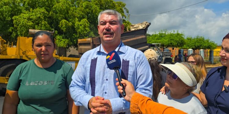 Gobernador del Zulia inicia rehabilitación integral de la avenida Urdaneta en el municipio Santa Rita