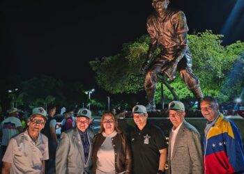 Alcalde Di Martino: «En honor a Luis Aparicio se reinaugurará el estadio Alejandro Borges el 11 de noviembre
