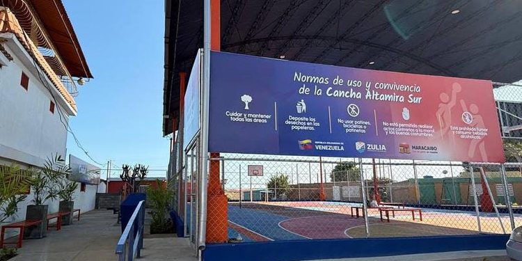 Alcaldía de Maracaibo rehabilitó de las ruinas cancha multideportiva Altamira Sur