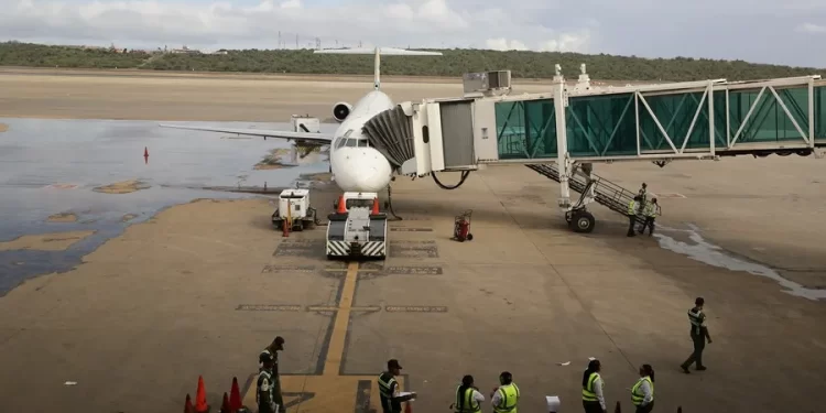Tras paralización provocada por los terremotos: Aeropuerto Internacional «Simón Bolívar» de Maiquetía reinició operaciones de carga y descarga