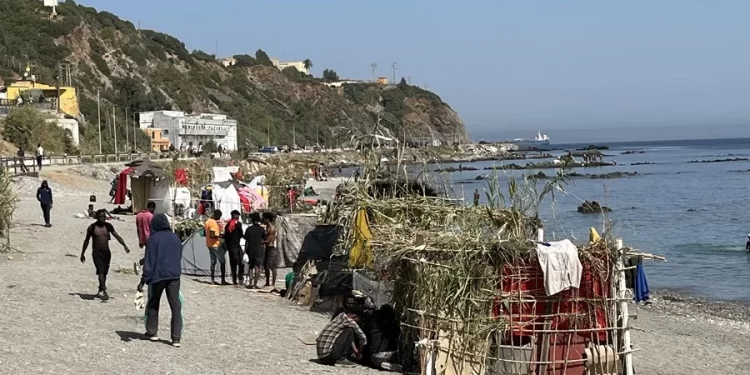 El Gobierno de Ceuta habilita 1.500 plazas de acogida temporal ante la presión migratoria