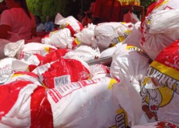 Familias de cuatro prarroquias de Maracaibo se benefician con jornada de Bodega Móvil de Fundamecado