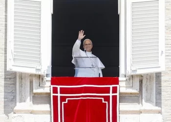 El papa urge a Ucrania y Rusia a que detengan los ataques a objetivos civiles