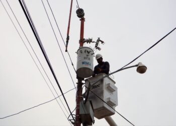 Con Plan Cayapa Gobierno nacional entrega 150 transformadores en Maracaibo