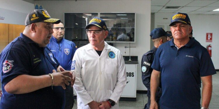 Alcalde Di Martino: Maracaibo está protegida por un Cuerpo de Bomberos con alta tecnología